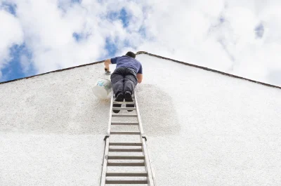 Peinture extérieure à Ustou — façades et ravalement